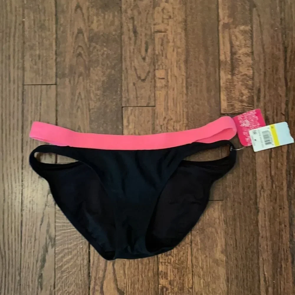 Hula Honey nwt liners